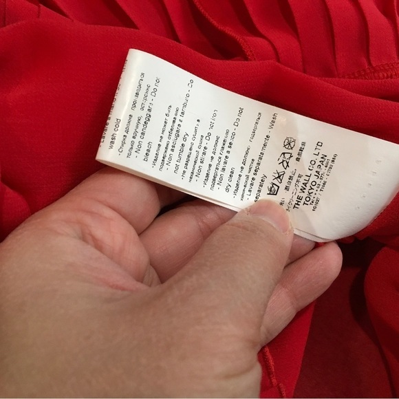 NWOT Annarita N tank top solid red flutter sleeve key hole neck size 8 - Picture 6 of 6